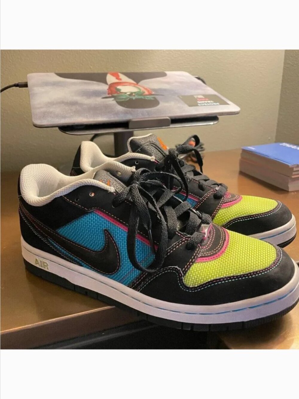 Nike Air Prestige III Sneakers Black Blue Yellow Womens Size 9 US 394656-437